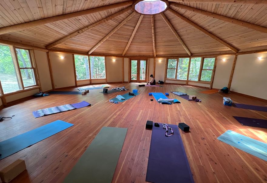 yoga hut